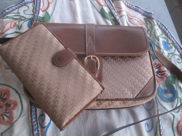 M334M Gucci bag and wallet x